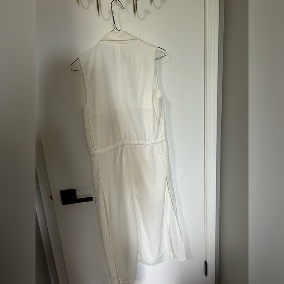 Sleeveless Maxi Cardigan - Picture 2 of 3